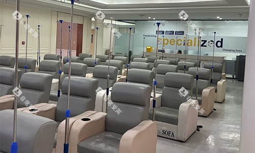 西安团圆口腔术后等待区