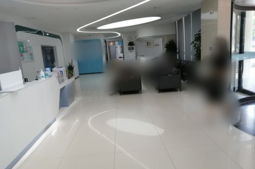 济南好牙口腔门市中店大厅
