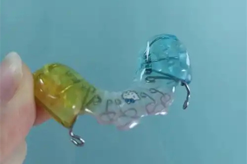 颌垫实物展示图