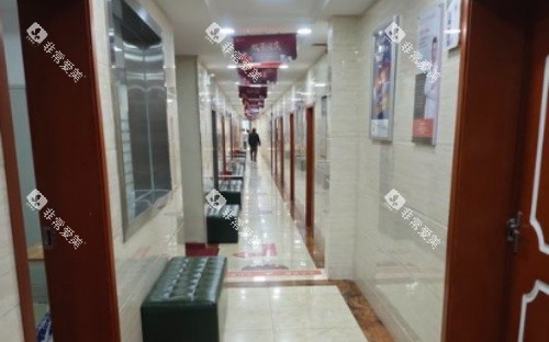 成都医大口腔医院走廊示意图