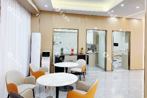 惠州惠城皓齿口腔河南岸店候诊区