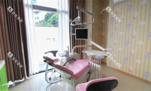 佛山爱顿口腔诊疗室图