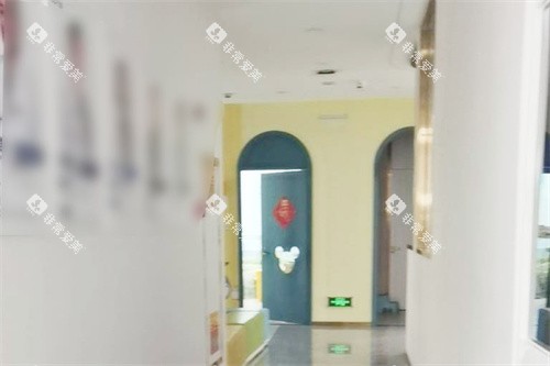 宁波恒美口腔镇海开元广场店走廊环境