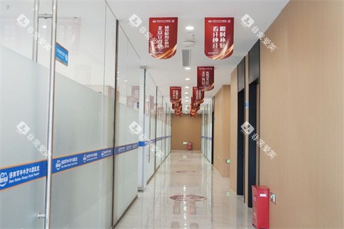 济南百年中牙口腔走廊