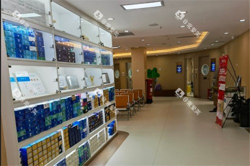 成都新桥口腔(光华店)展柜
