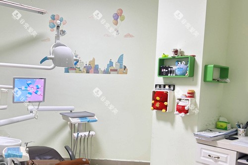海口鼎点口腔国贸店治疗室