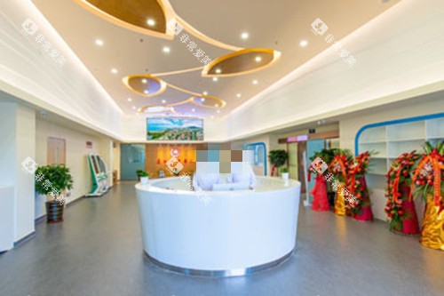 青岛青大口腔大厅环境图 青岛青大口腔大厅环境图