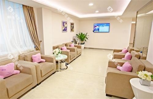 杭州美莱口腔等待区