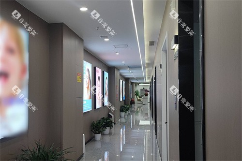 北京齿美口腔走廊环境