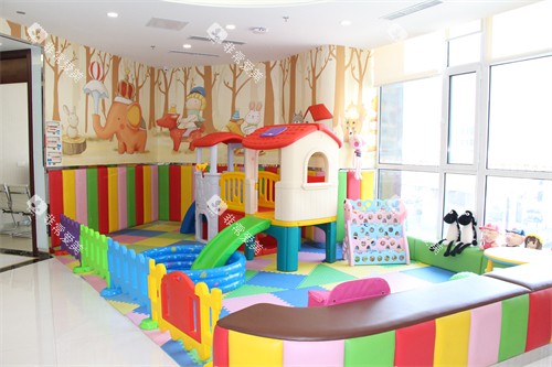 太原鼎植口腔医院儿童游乐区 太原鼎植口腔医院儿童游乐区