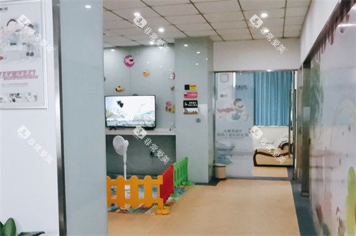 益阳华雅口腔儿童休闲区