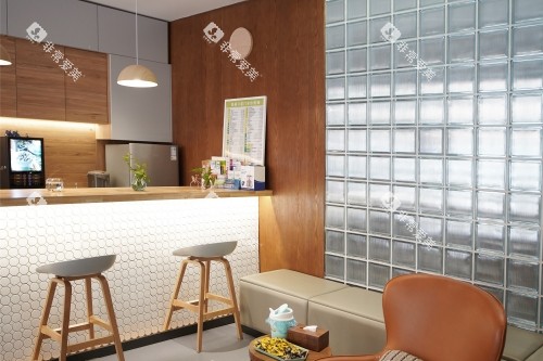 哈尔滨张丽口腔候诊区 哈尔滨张丽口腔候诊区