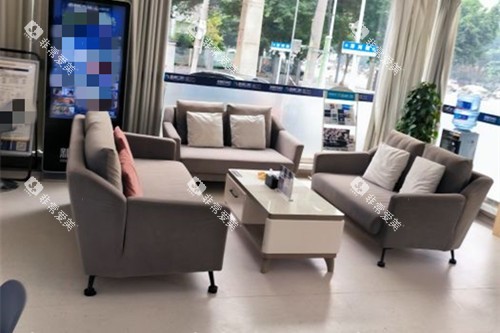 德阳新桥口腔等候区环境 德阳新桥口腔等候区环境