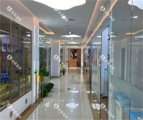 北京仁爱口腔走廊环境
