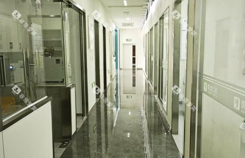 兰溪优仕口腔走廊环境实拍图