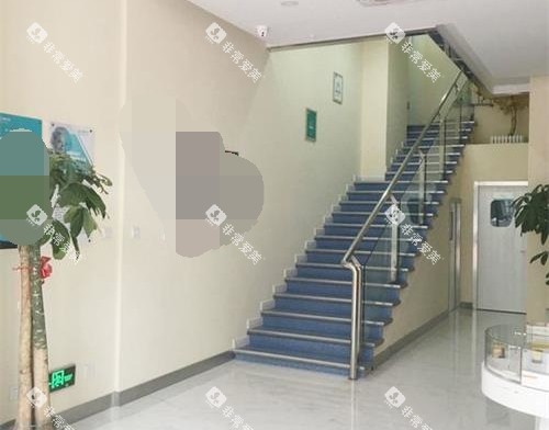 烟台德韩口腔一楼环境