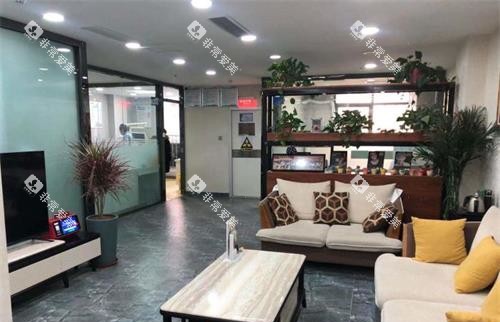 山东泰安古德口腔大厅环境