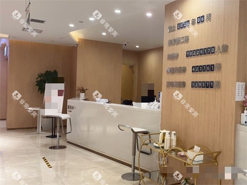 西安弗莱堡口腔导医台环境 西安弗莱堡口腔导医台环境
