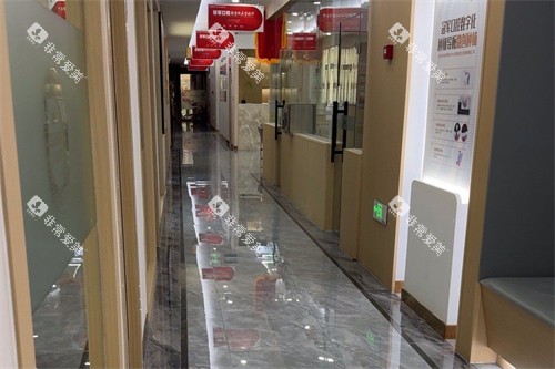 临沂冠军口腔诊室过道