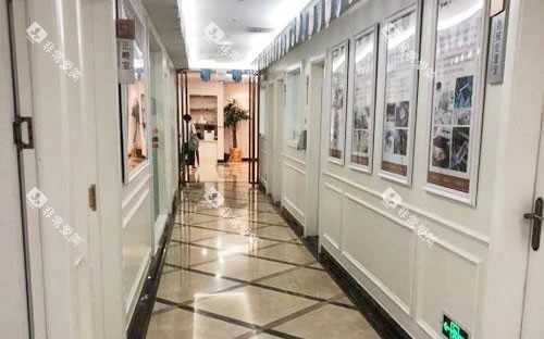 广州柏德口腔走廊环境实拍图 广州柏德口腔走廊环境实拍图