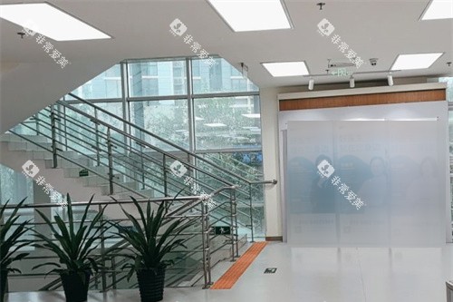北京瑞泰口腔二楼环境