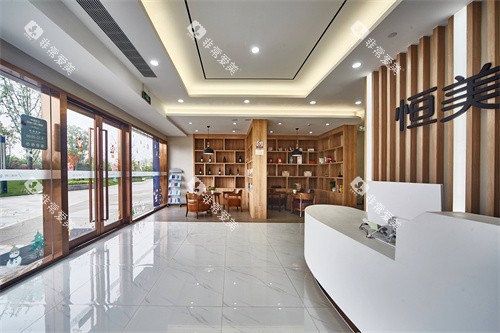 宁波恒美口腔慈城店大厅一侧