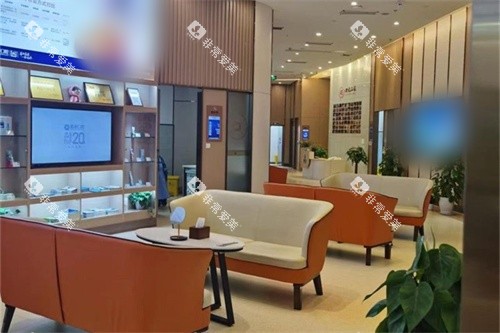 成都新桥口腔(武侯店)候诊区