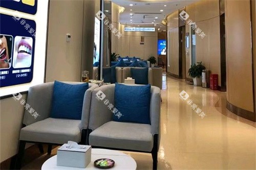 成都市新桥口腔(高新店)休息沙发