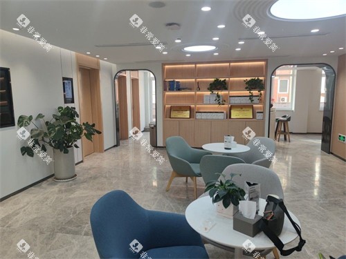 济南弗莱堡口腔门诊部休息候诊区 济南弗莱堡口腔门诊部休息候诊区