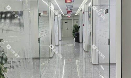 杭州雅莱口腔走廊环境
