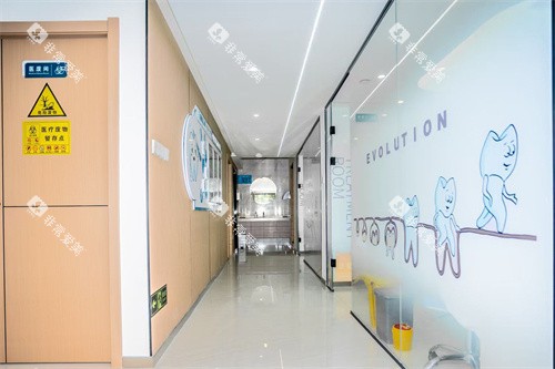 西安扬益口腔走廊环境