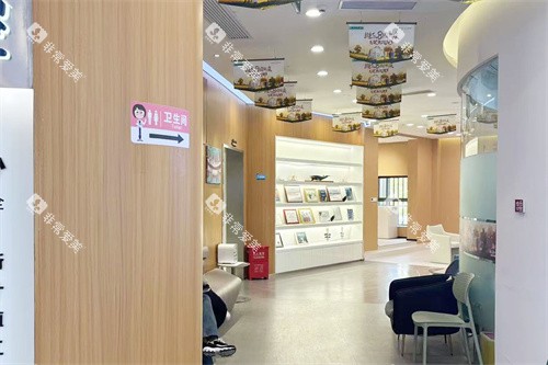 无锡维乐口腔滨湖门诊走廊环境 无锡维乐口腔滨湖门诊走廊环境