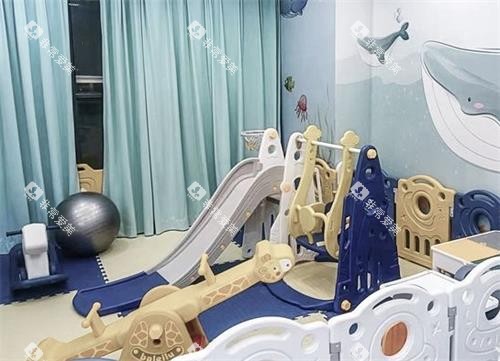 武汉华硕口腔儿童区