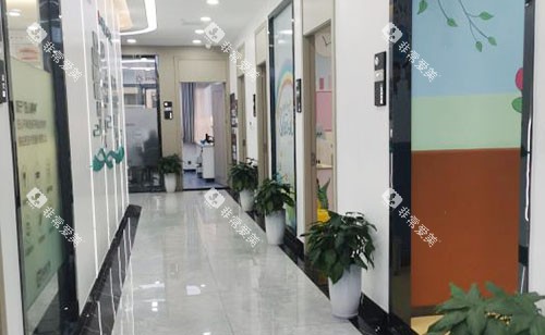 杭州冠扬口腔诊疗室外景图