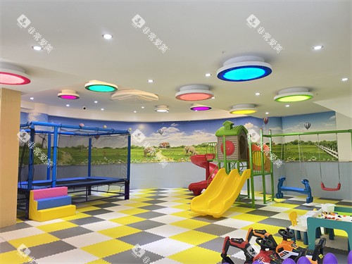 深圳千喜口腔儿童游戏区