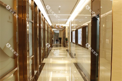 肇庆中大口腔医院走廊