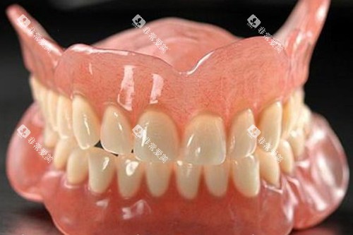 全口假牙实物示意图