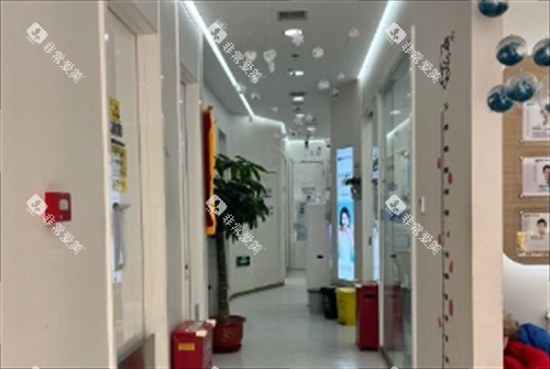 沈阳欢乐口腔内部走廊