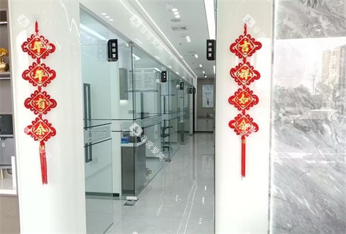 海口植之道口腔万达店走廊