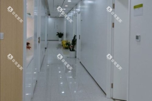 杭州英博口腔医院走廊
