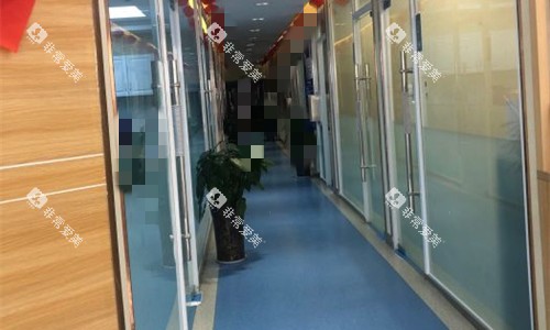 洛阳济仁口腔走廊图