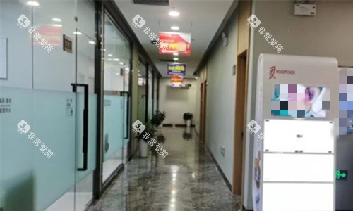 大连康贝佳口腔走廊图