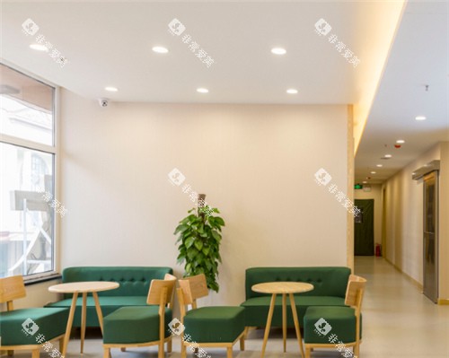 大连齿医生口腔等候区 大连齿医生口腔等候区