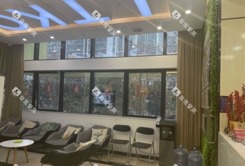 广西蓝天口腔等候区示意图