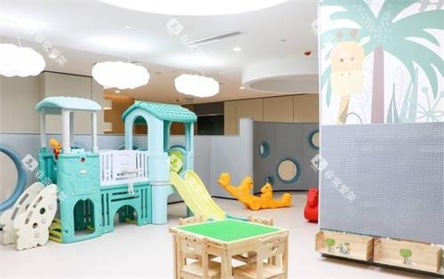西安天皓口腔儿童区