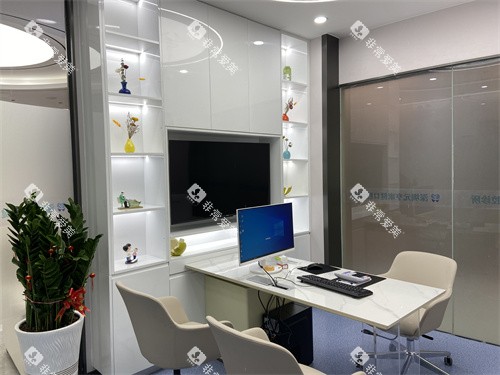 深圳元亨康健口腔莲塘口岸店内景