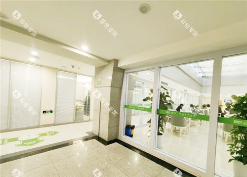 郑州植得口腔诊疗区走廊