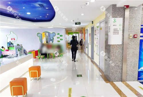 郑州植得口腔颜面管理中心走廊 郑州植得口腔颜面管理中心走廊