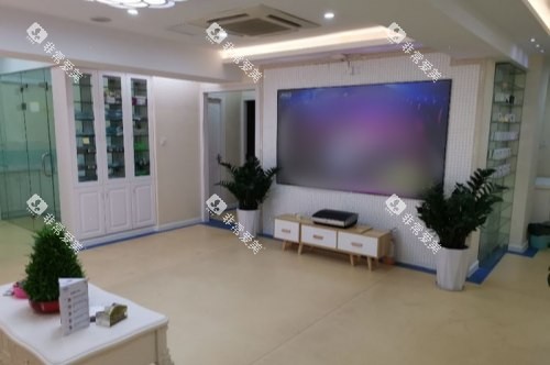 江苏常州南州口腔门诊部大厅