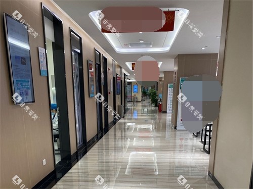 厦门麦芽口腔医院走廊环境图